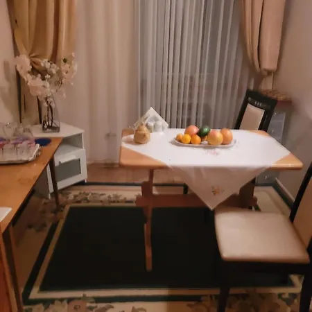 Appartamento Pokoje Goscinne Victoria *