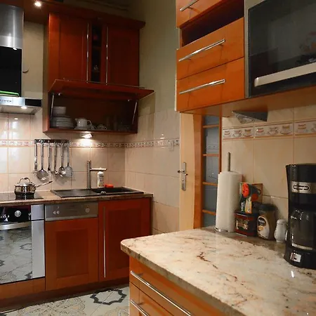 شقة Pokoje Goscinne Victoria